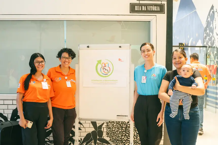 Encontro no CIIR integra mães usuárias e colaboradoras em um momento de diálogo e aprendizado sobre amamentação. 