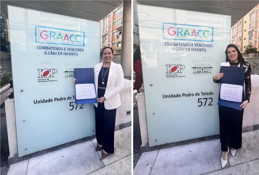 A coordenadora do SCIH do Hoiol, Adrielle Monteiro, e a enfermeira do NHE da Unacon, Blenda Cabral, foram certificadas após aprovação na primeira turma do Curso de Prevenção e Controle de Infecções (PCI) no Brasil.