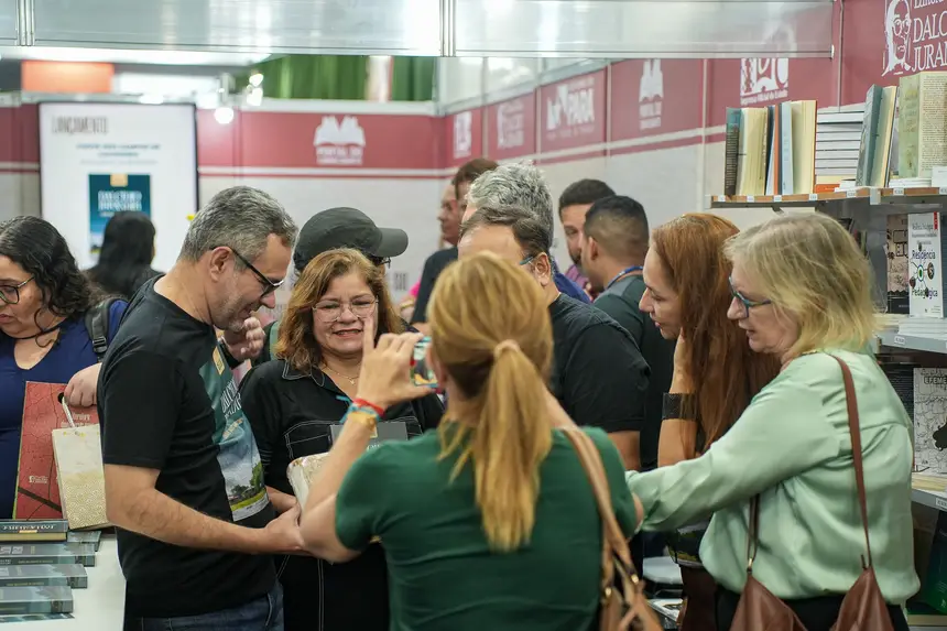  <div class='credito_fotos'>Foto: Raphael Luz / Ag. Pará &nbsp;&nbsp;|&nbsp;&nbsp; <a href='/midias/2025/originais/20250819205230-GF00024539-F00432728.jpg' download><i class='fa-solid fa-download'></i> Download</a></div>