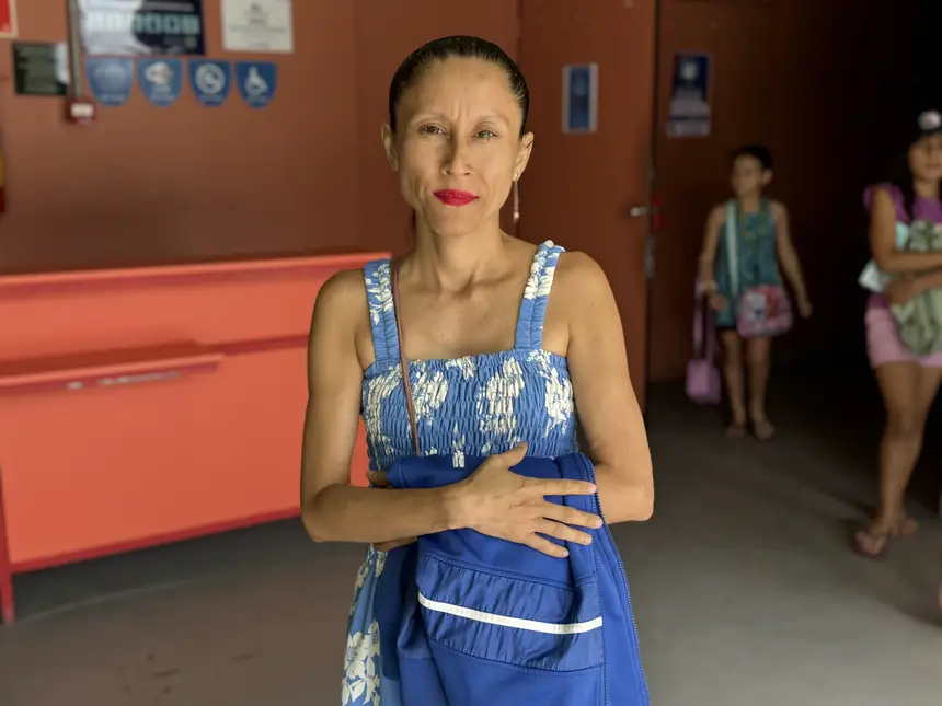 Daiana Cristina da Costa, mãe de três crianças autistas, foi em busca de atendimento