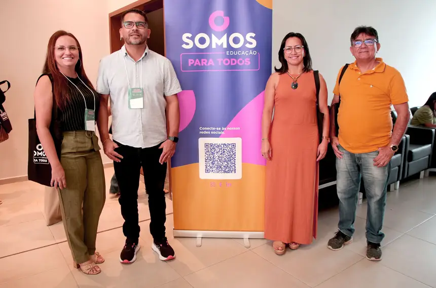 secretário de educação de Bragança, Alcides Oliveira e sua equipe 