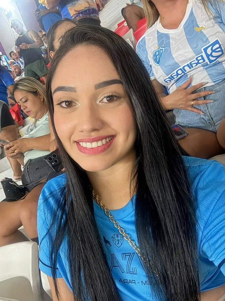 Estudante de odontologia, Giovanna Mendonça