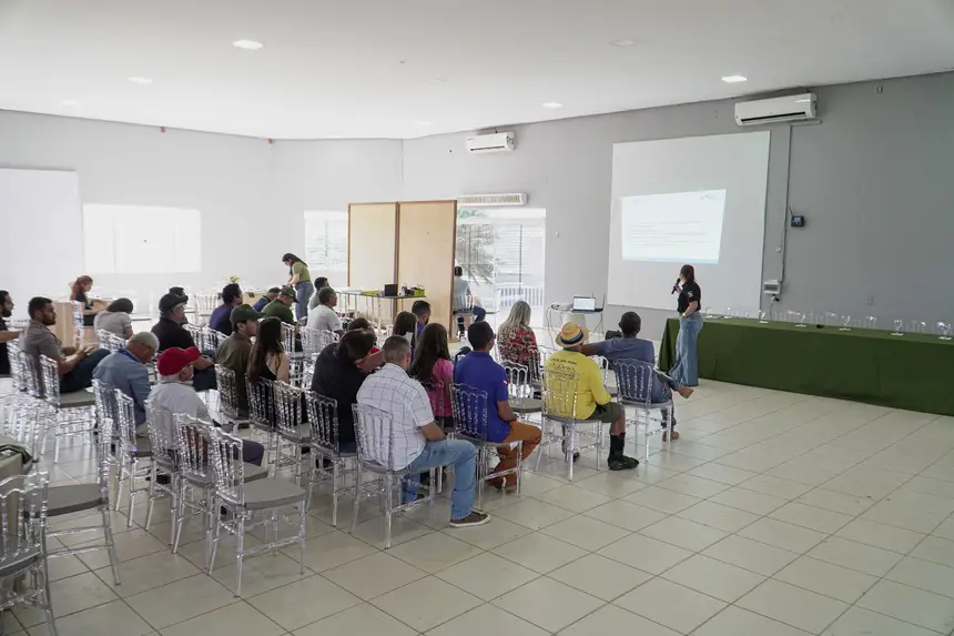  <div class='credito_fotos'>Foto: Alexandre Costa / Ag. Pará &nbsp;&nbsp;|&nbsp;&nbsp; <a href='/midias/2025/originais/20251015183607-GF00025180-F00455598.jpg' download><i class='fa-solid fa-download'></i> Download</a></div>