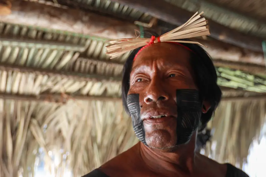 Cacique kouré <div class='credito_fotos'>Foto: Marcelo Lelis / Ag. Pará   |   <a href='/midias/2025/originais/20251104100856-GF00025376-F00462814.jpg' download><i class='fa-solid fa-download'></i> Download</a></div>