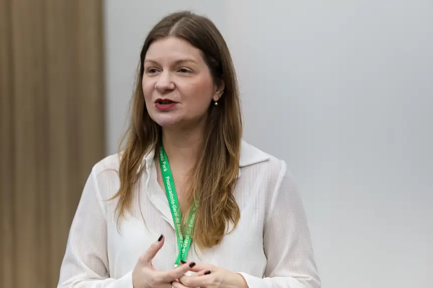 Ana Carolina Gluck Paúl - procuradora-geral do Estado <div class='credito_fotos'>Foto: Bruno Cruz / Ag. Pará   |   <a href='/midias/2025/originais/20251104111840-GF00025378-F00462894.jpg' download><i class='fa-solid fa-download'></i> Download</a></div>