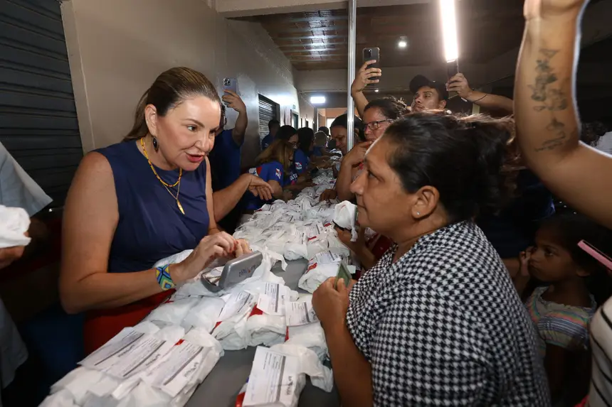  <div class='credito_fotos'>Foto: Alex Ribeiro / Ag. Pará   |   <a href='/midias/2025/originais/20251104130441-GF00025381-F00463005.jpg' download><i class='fa-solid fa-download'></i> Download</a></div>