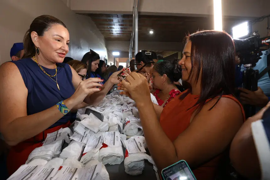  <div class='credito_fotos'>Foto: Alex Ribeiro / Ag. Pará   |   <a href='/midias/2025/originais/20251104130445-GF00025381-F00463008.jpg' download><i class='fa-solid fa-download'></i> Download</a></div>