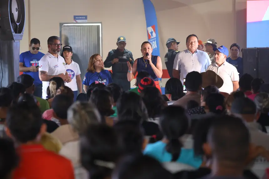  <div class='credito_fotos'>Foto: Alex Ribeiro / Ag. Pará   |   <a href='/midias/2025/originais/20251104130504-GF00025381-F00463023.jpg' download><i class='fa-solid fa-download'></i> Download</a></div>