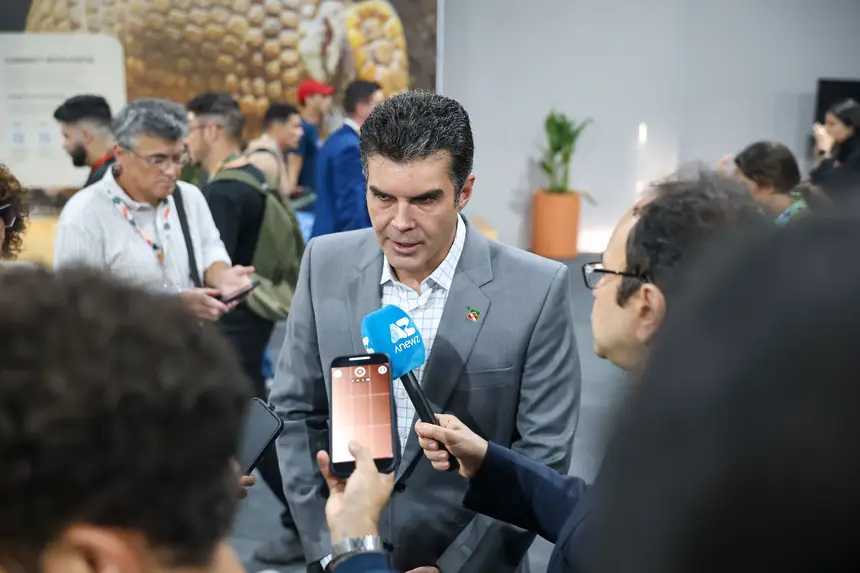  <div class='credito_fotos'>Foto: Marco Santos / Ag. Pará   |   <a href='/midias/2025/originais/20251110112515-GF00025422-F00464633.jpg' download><i class='fa-solid fa-download'></i> Download</a></div>