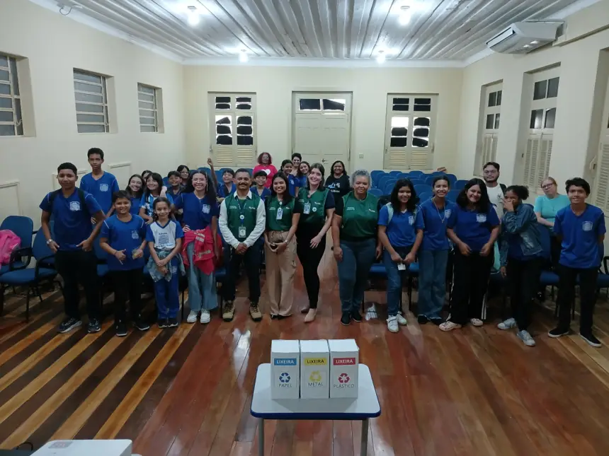 Comissão de Sustentabilidade do HJB promove ação de educação ambiental em escola estadual.