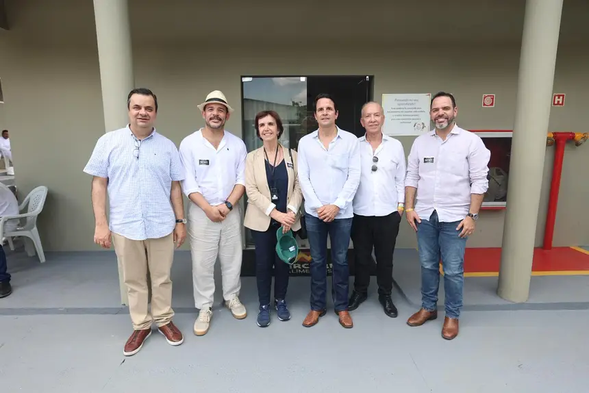 Visita ao frigorífico da Mercúrio Alimentos