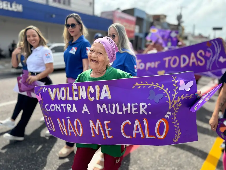 Dona Odilsseia Pantoja, 75 anos, somou forças na mobilização pelo fim da violência contra a mulher.