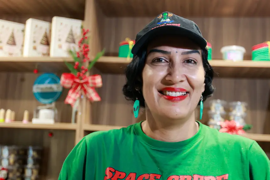 Ana Cláudia Silva, empreendedora <div class='credito_fotos'>Foto: Marcelo Lelis / Ag. Pará &nbsp;&nbsp;|&nbsp;&nbsp; <a href='/midias/2025/originais/20251211193516-GF00025853-F00477528.jpg' download><i class='fa-solid fa-download'></i> Download</a></div>