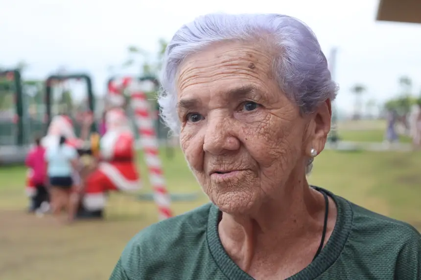 Iracema Oliveira, mestra de cultura (pastorinha sion) <div class='credito_fotos'>Foto: Bruno Cecim / Ag. Pará &nbsp;&nbsp;|&nbsp;&nbsp; <a href='/midias/2025/originais/20251214202103-GF00025866-F00478076.jpg' download><i class='fa-solid fa-download'></i> Download</a></div>