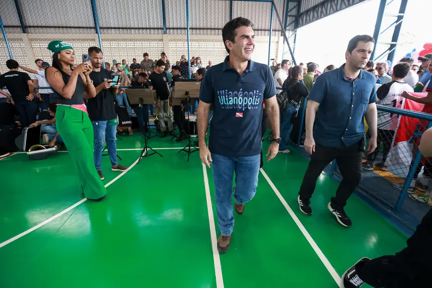  <div class='credito_fotos'>Foto: Marcelo Lelis / Ag. Pará &nbsp;&nbsp;|&nbsp;&nbsp; <a href='/midias/2025/originais/20251216155605-GF00025881-F00478649.jpg' download><i class='fa-solid fa-download'></i> Download</a></div>