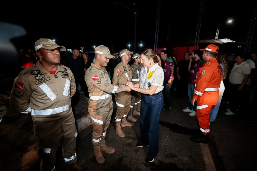  <div class='credito_fotos'>Foto: Alex Ribeiro / Ag. Pará &nbsp;&nbsp;|&nbsp;&nbsp; <a href='/midias/2025/originais/20251223194848-GF00025956-F00480601.jpg' download><i class='fa-solid fa-download'></i> Download</a></div>