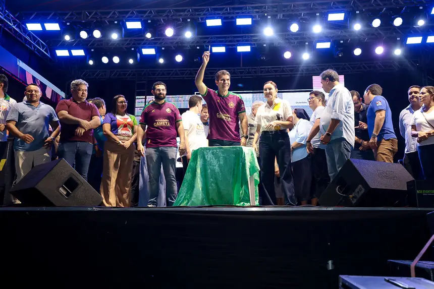  <div class='credito_fotos'>Foto: Alex Ribeiro / Ag. Pará &nbsp;&nbsp;|&nbsp;&nbsp; <a href='/midias/2025/originais/20251223195320-GF00025957-F00480606.jpg' download><i class='fa-solid fa-download'></i> Download</a></div>