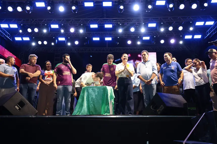  <div class='credito_fotos'>Foto: Alex Ribeiro / Ag. Pará &nbsp;&nbsp;|&nbsp;&nbsp; <a href='/midias/2025/originais/20251223195326-GF00025957-F00480610.jpg' download><i class='fa-solid fa-download'></i> Download</a></div>