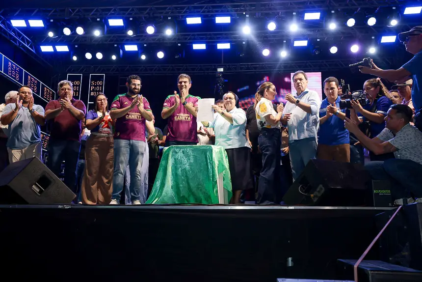  <div class='credito_fotos'>Foto: Alex Ribeiro / Ag. Pará &nbsp;&nbsp;|&nbsp;&nbsp; <a href='/midias/2025/originais/20251223195334-GF00025957-F00480616.jpg' download><i class='fa-solid fa-download'></i> Download</a></div>