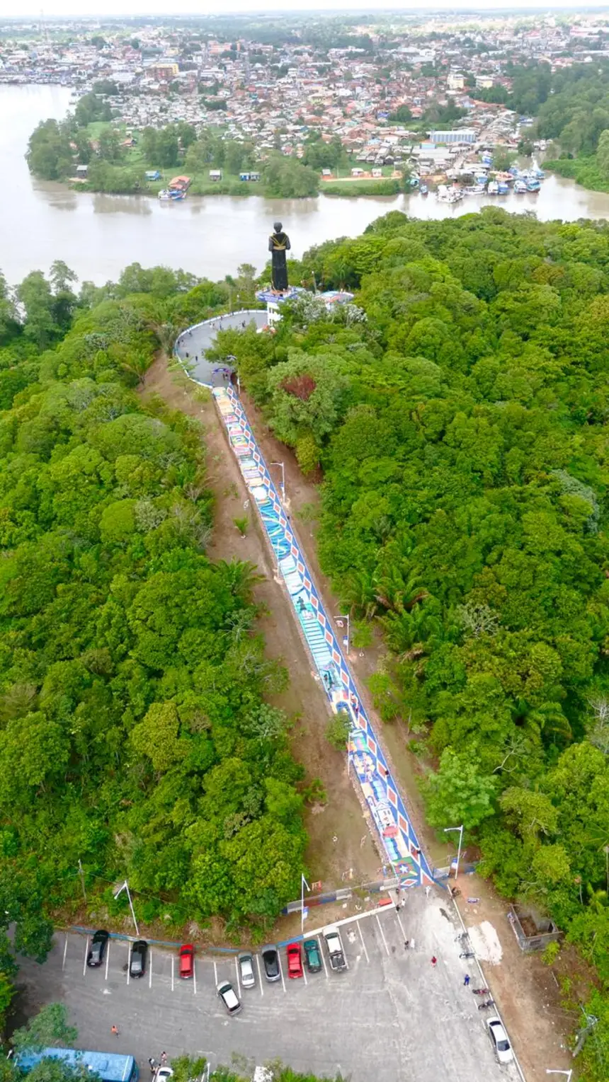  <div class='credito_fotos'>Foto: Roni Moreira / Ag. Pará &nbsp;&nbsp;|&nbsp;&nbsp; <a href='/midias/2025/originais/20251226125647-GF00025968-F00480793.jpg' download><i class='fa-solid fa-download'></i> Download</a></div>