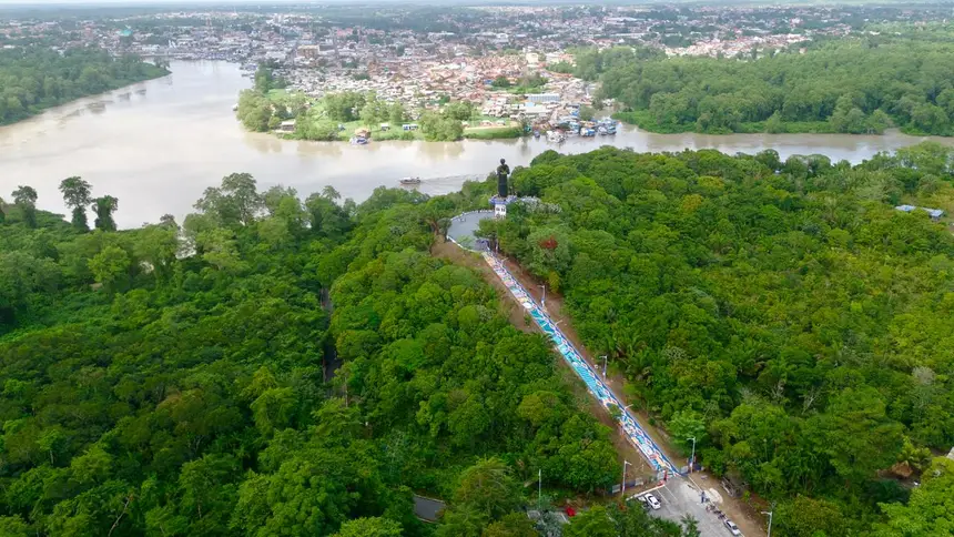  <div class='credito_fotos'>Foto: Roni Moreira / Ag. Pará &nbsp;&nbsp;|&nbsp;&nbsp; <a href='/midias/2025/originais/20251226125653-GF00025968-F00480798.jpg' download><i class='fa-solid fa-download'></i> Download</a></div>