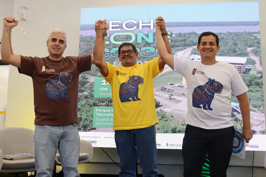 Gualter Crisóstomo, do CEiiA; João Weyl, da Fundação Guamá; e Victor Dias, titular da Sectet