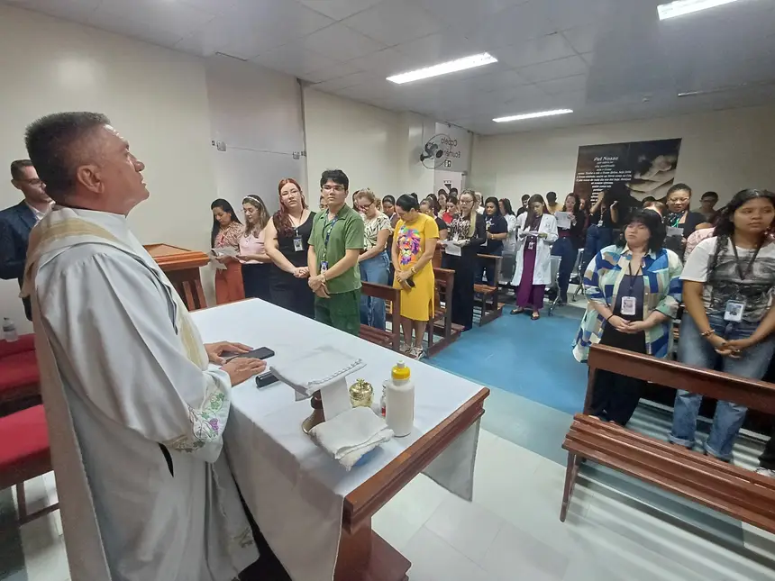 Colaboradores participaram da missa