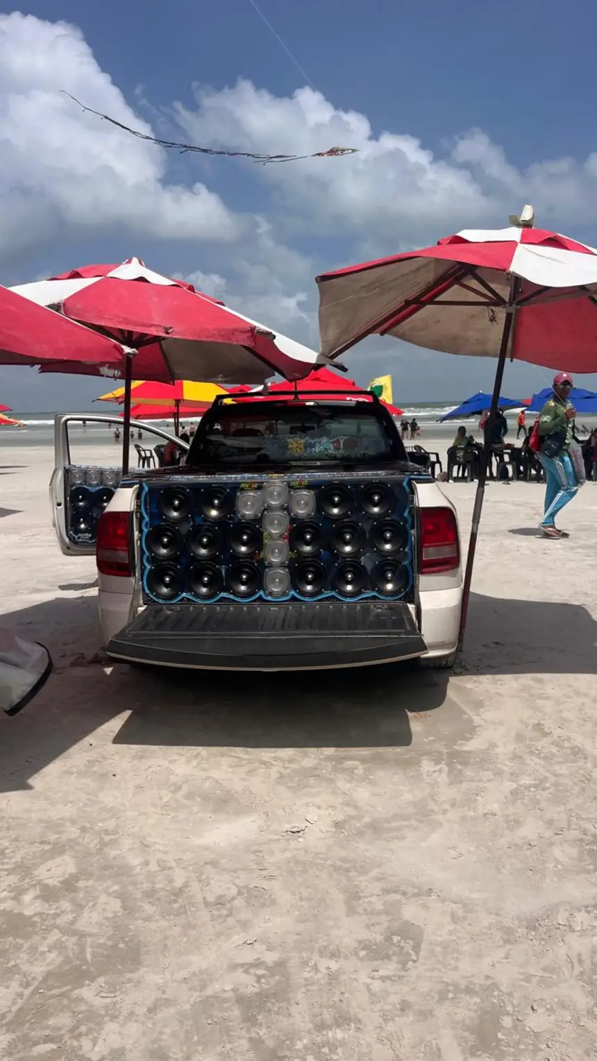 Fiscalização de veículos em Salinópolis.