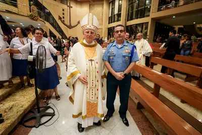 galeria: Catedral Santa Maria Mãe de Deus, 20 anos da Diocese de Castanhal Entrega de presente para Governador