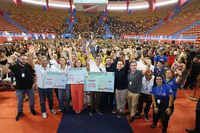 notícia: Governo entrega mais de 3 mil carteiras de habilitação pelo CNH Pai D'égua em Belém