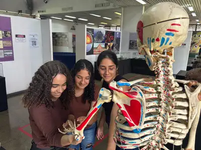 notícia: Projeto da Uepa abre inscrições para estimular participação feminina nas ciências