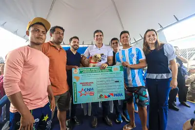 notícia: Beneficiários de São Miguel do Guamá recebem CNH Pai D'égua