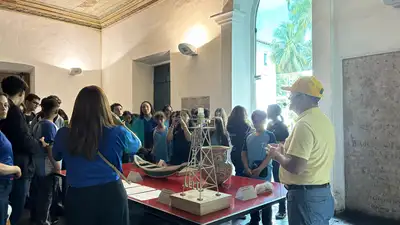 notícia: Visitas guiadas garantem experiências imersivas nos Museus e Espaços Memoriais 