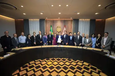 notícia: Governo do Pará firma parceria com Carrefour, JBS e frigoríficos para fortalecer a pecuária sustentável