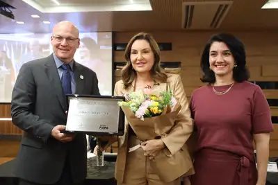 notícia: Vice-governadora do Pará, Hana Ghassan é homenageada durante lançamento de programa de combate ao desmatamento
