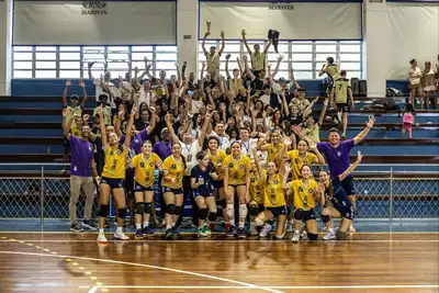 notícia: Voleibol paraense é campeão da 4ª Taça Brasília com equipes do Remo e Tuna Luso