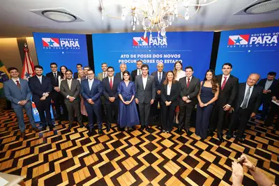 notícia: Governo do Pará empossa dez novos procuradores do Estado 