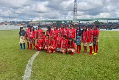 notícia: Futebol entre as etnias aquece programação esportiva do Festival cultural e jogos Xingu, em Altamira