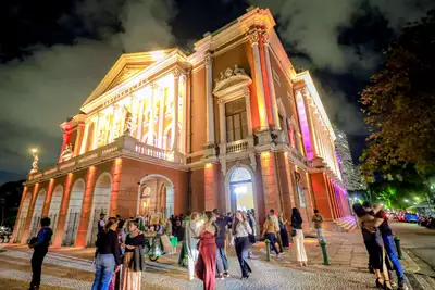 notícia: Visita ao Theatro da Paz transforma patrimônio cultural em espaço de aprendizagem