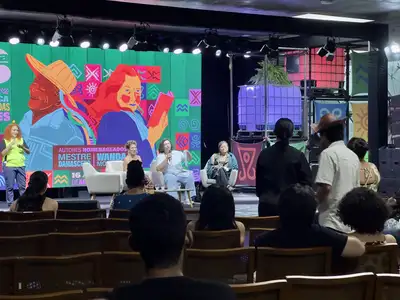 notícia: Saberes femininos e sustentabilidade marcam debates do segundo dia da 28ª Feira Pan-Amazônica do Livro e das Multivozes