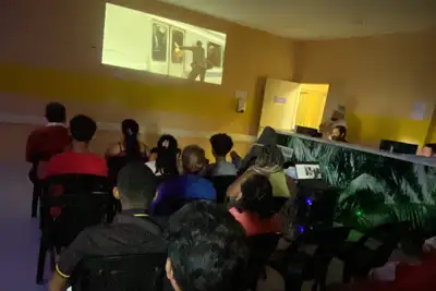 notícia: Hospital Regional dos Caetés (HRPC), em Capanema, oferta Cine Pipoca a usuários