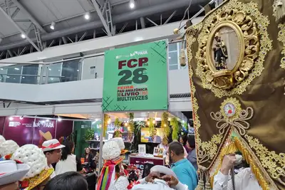 notícia: Marujada de Bragança encanta público da 28ª Feira Pan-Amazônica do Livro e das Multivozes