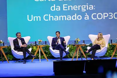 notícia: Helder Barbalho recebe carta das Mulheres da Energia e defende protagonismo brasileiro na COP30 como marco da implementação climática