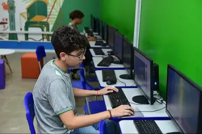 notícia: Seduc e Judiciário entregam minilaboratórios de inovação em escolas estaduais de Belém