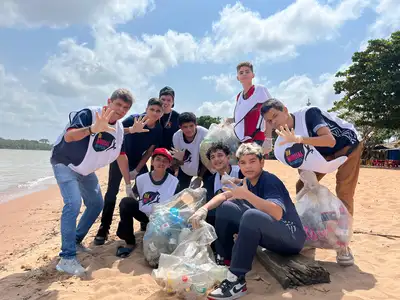 notícia: Estudantes da rede estadual realizam limpeza ambiental em alusão ao Dia Mundial da Limpeza