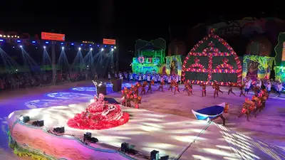 notícia: Boto Cor de Rosa conquista 12º título no Festival dos Botos e Ritual da Derrubada dos Mastros encerra o Sairé 2025