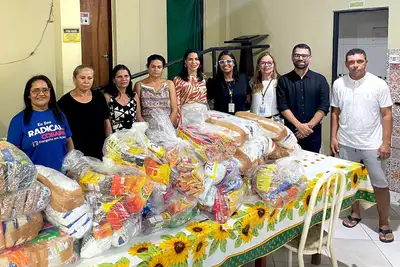notícia: Governo do Pará entrega três toneladas de alimentos arrecadados nas inscrições do concurso “Olhar de Servidor”