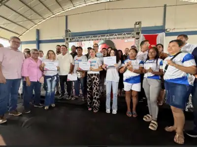 notícia: Governo do Estado entrega carteiras de artesão e realiza certificações em Santa Bárbara
