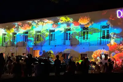 notícia: Milhares de visitantes ocuparam os museus da capital paraense na noite desta sexta-feira (14), durante o projeto ‘Uma Noite no Museu’