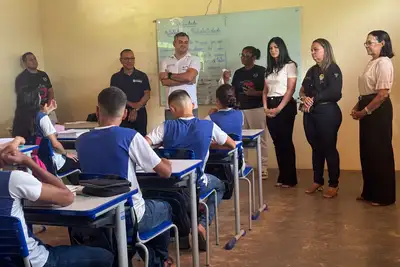 notícia: Gestão da Seduc leva presença e soluções para escolas de Capitão Poço